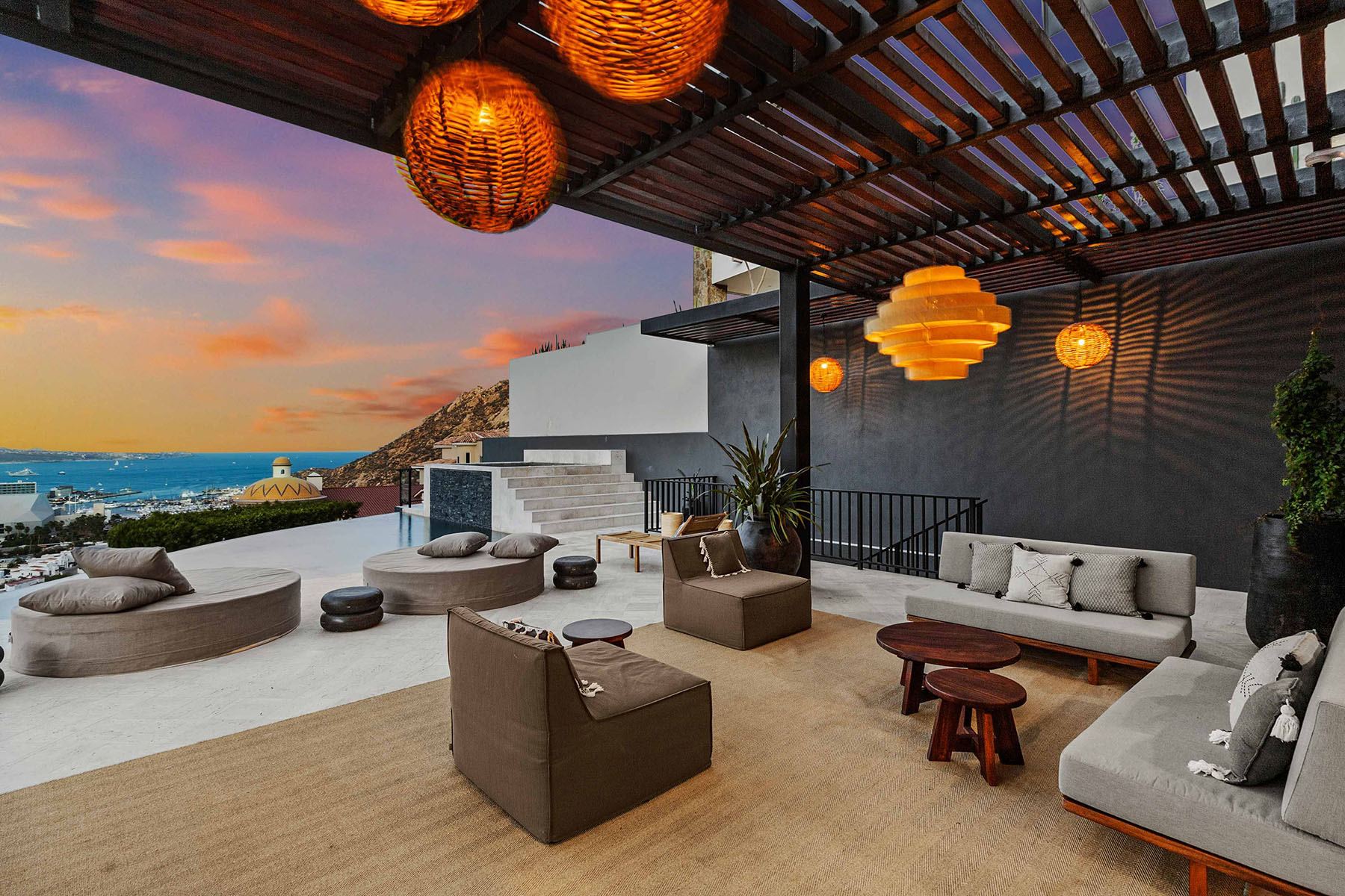 2.lucia noir patio evening