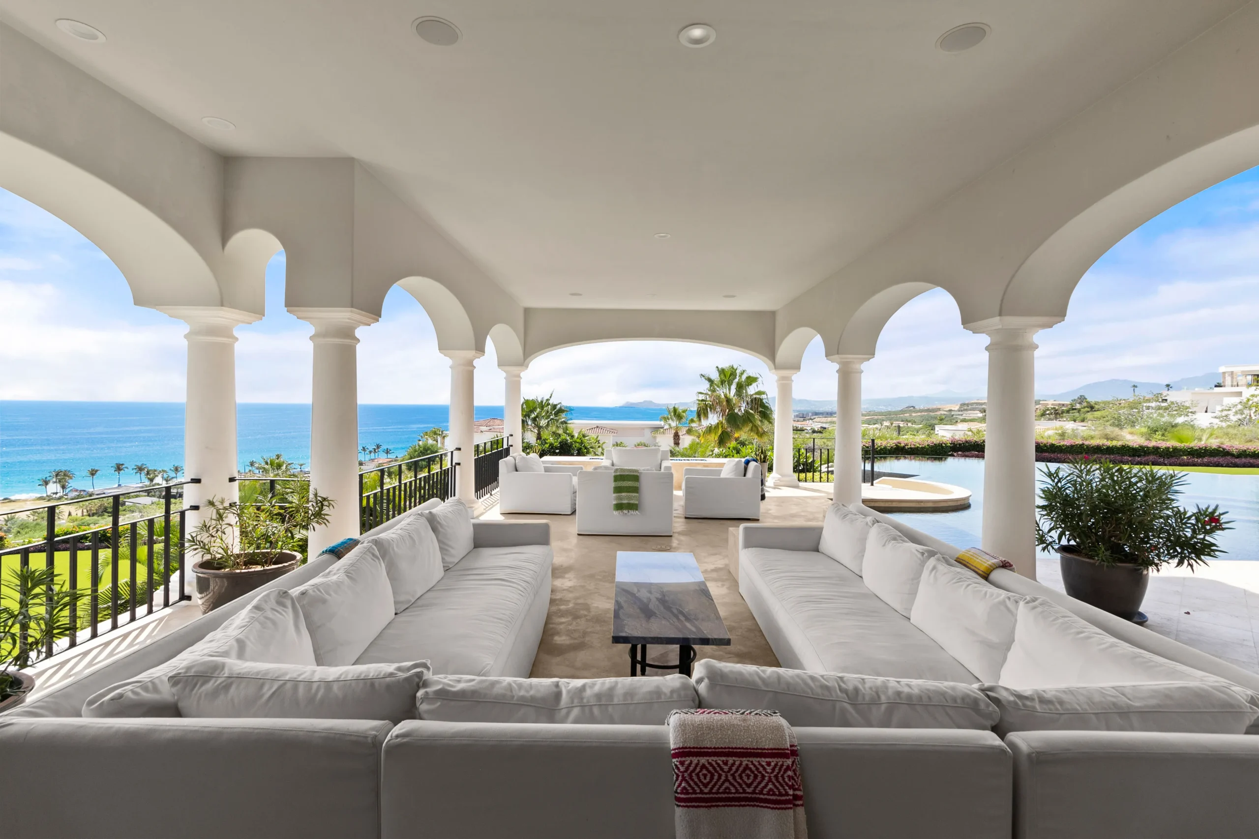 paradiso perduto covered terrace ocean view