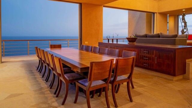 villa bellisima table