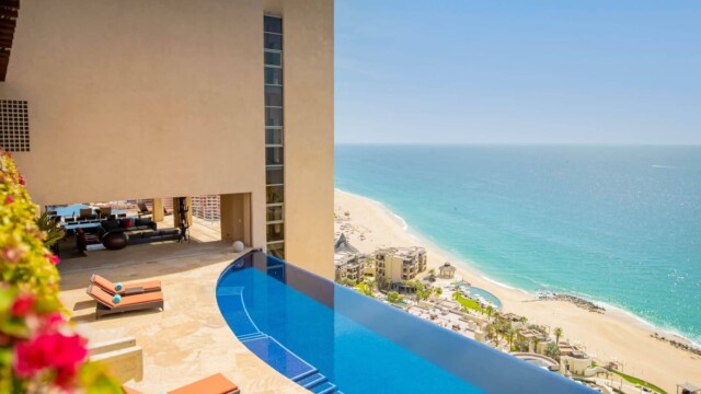 Villa bellissima in Cabo with oceanview