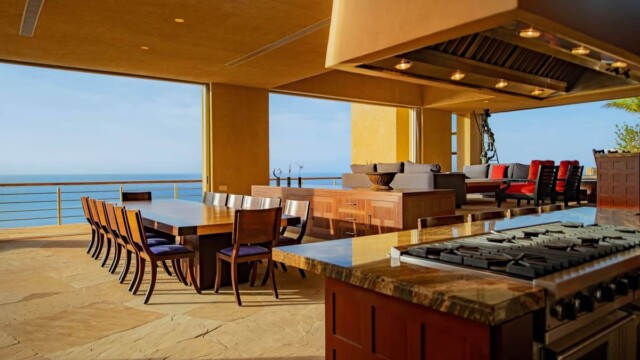 villa bellisima kitchen