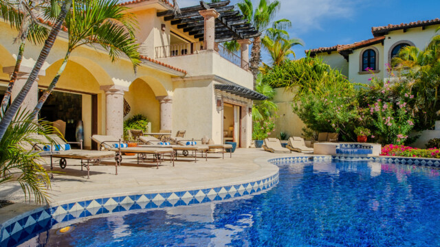 Beautiful 5 Image 23