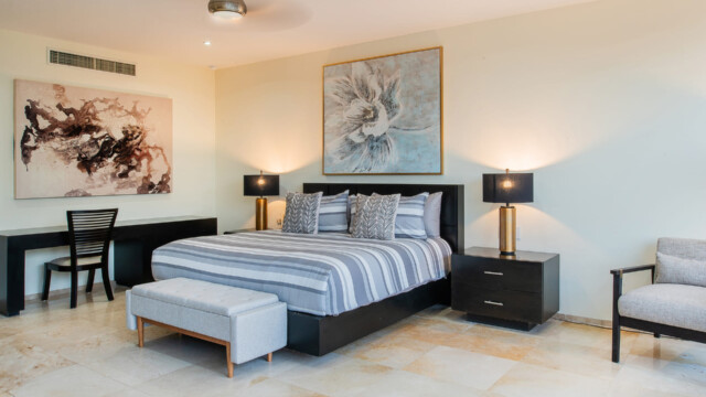 Contemporary Villa For Relaxing Image 18