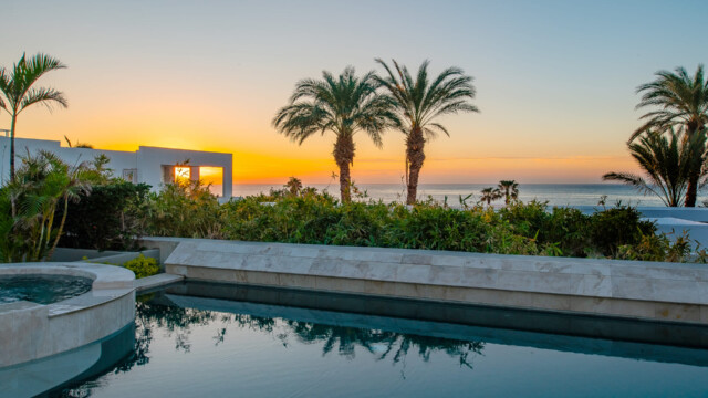 Contemporary Villa For Relaxing Image 19