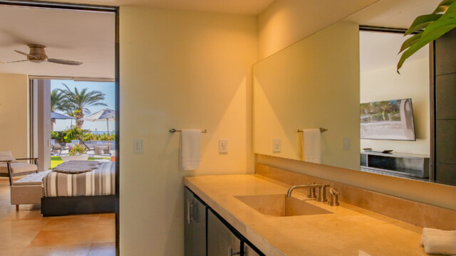 Contemporary Villa For Relaxing Image 20