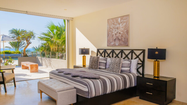 Contemporary Villa For Relaxing Image 30