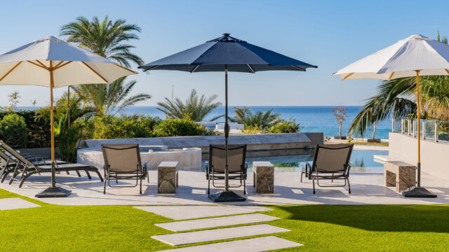 Contemporary Villa For Relaxing Image 8