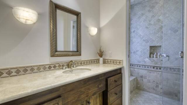 the white rose image23 the white rose image23