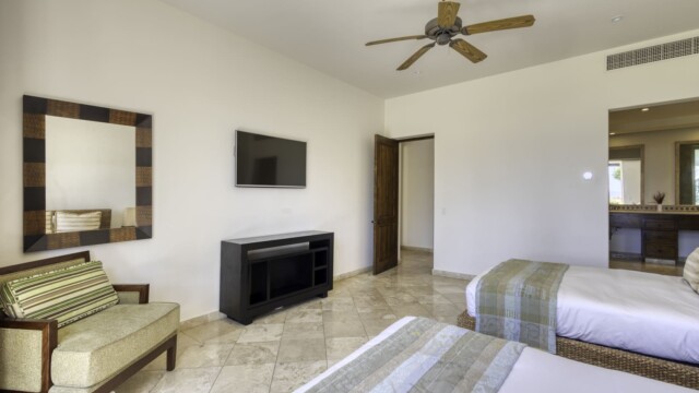 the white rose image26 the white rose image26