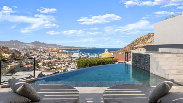 6.lucia noir pool view 6.lucia noir pool view