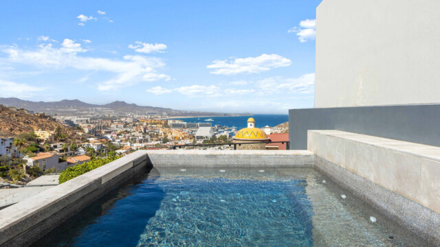 7.lucia noir jacuzzi 7.lucia noir jacuzzi