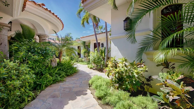 casa gloria los cabos tropical courtyard path casa gloria los cabos tropical courtyard path